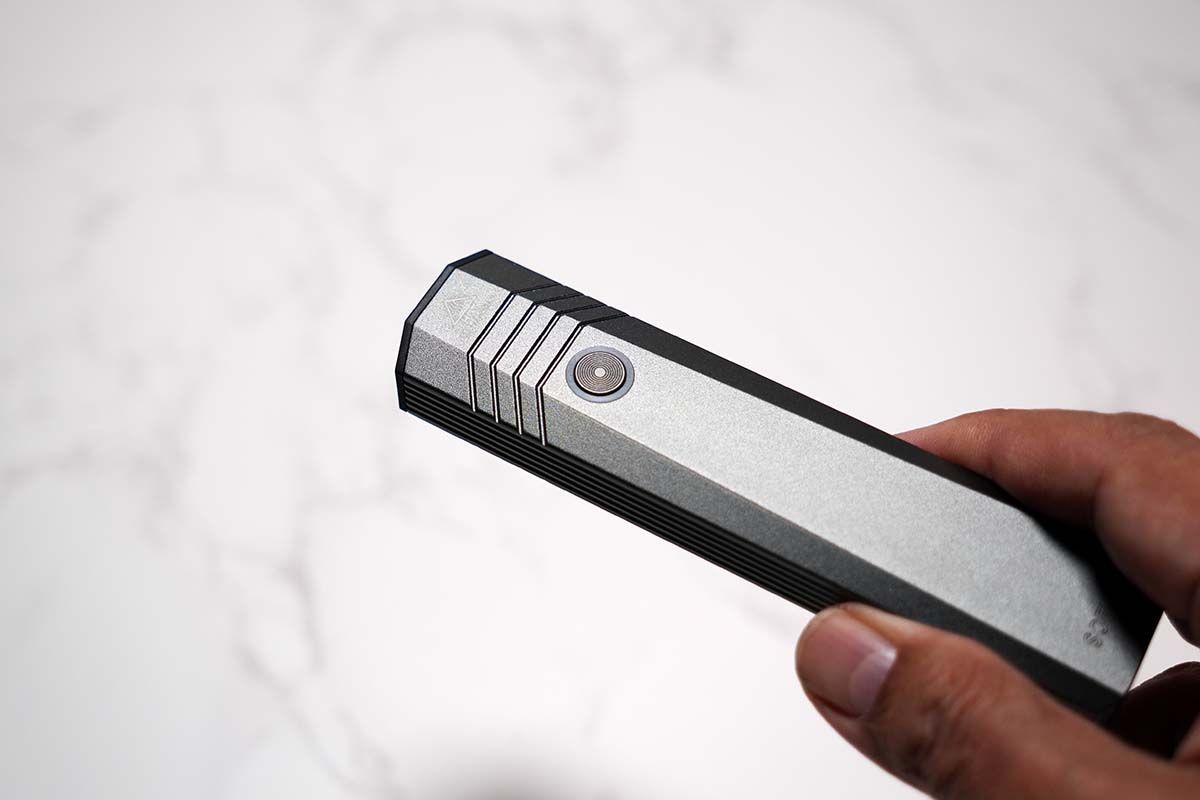 充電式懐中電灯sofirn(ソフィルン) ST1